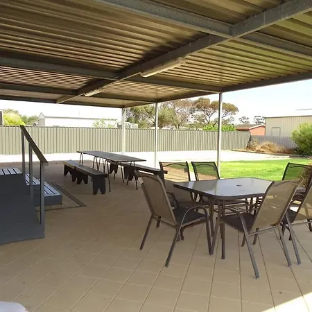 Baydream Villa Port Moonta Exterior photo